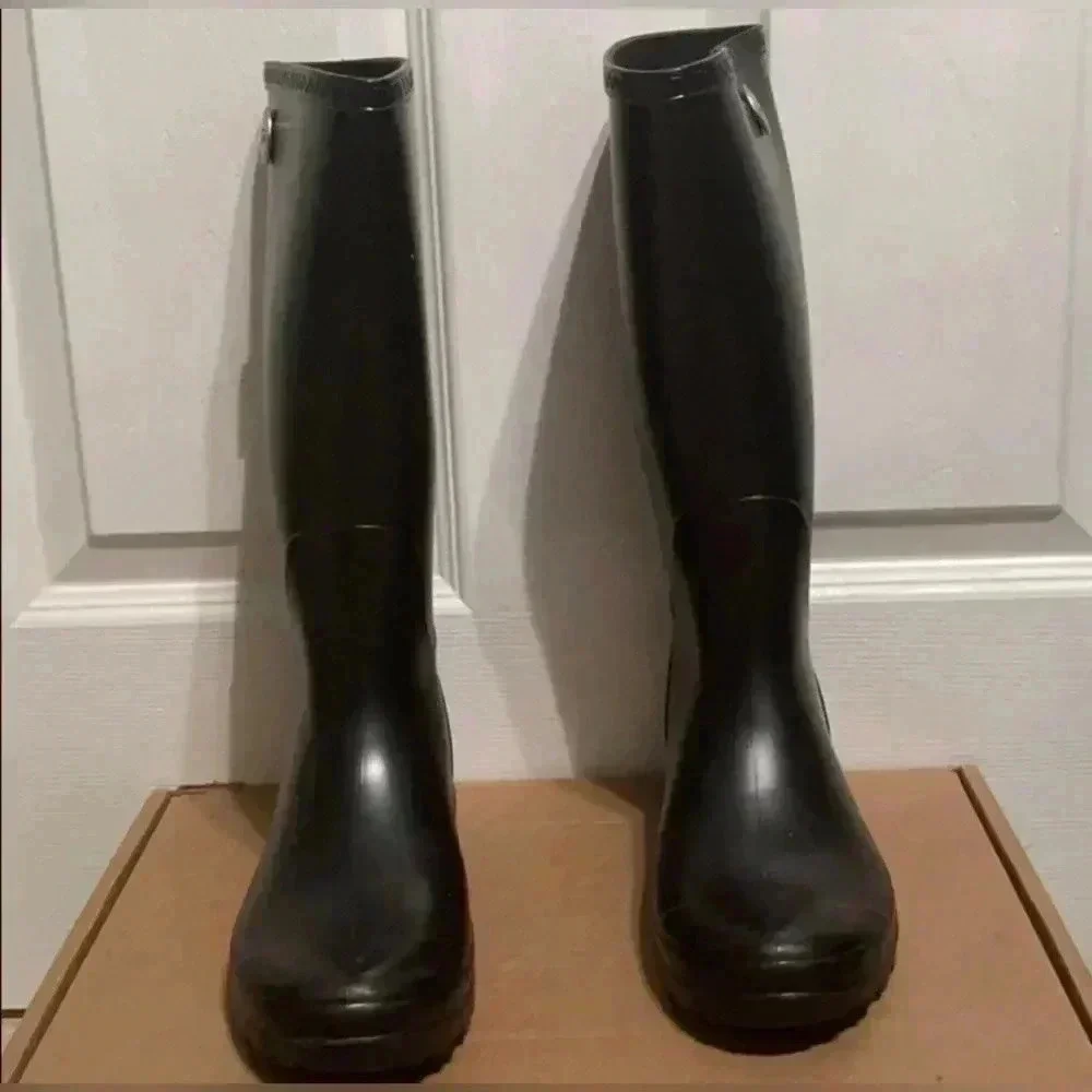 UGG Rainboots